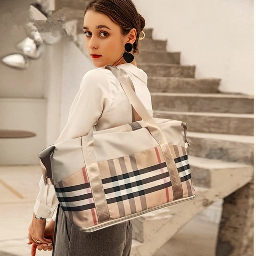 Large Capacity Expandable Utility Tote / Duffel Bag